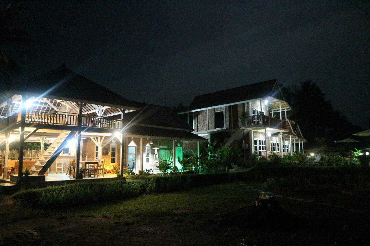 Tetebatu Flush Harmony Hotel Exterior photo